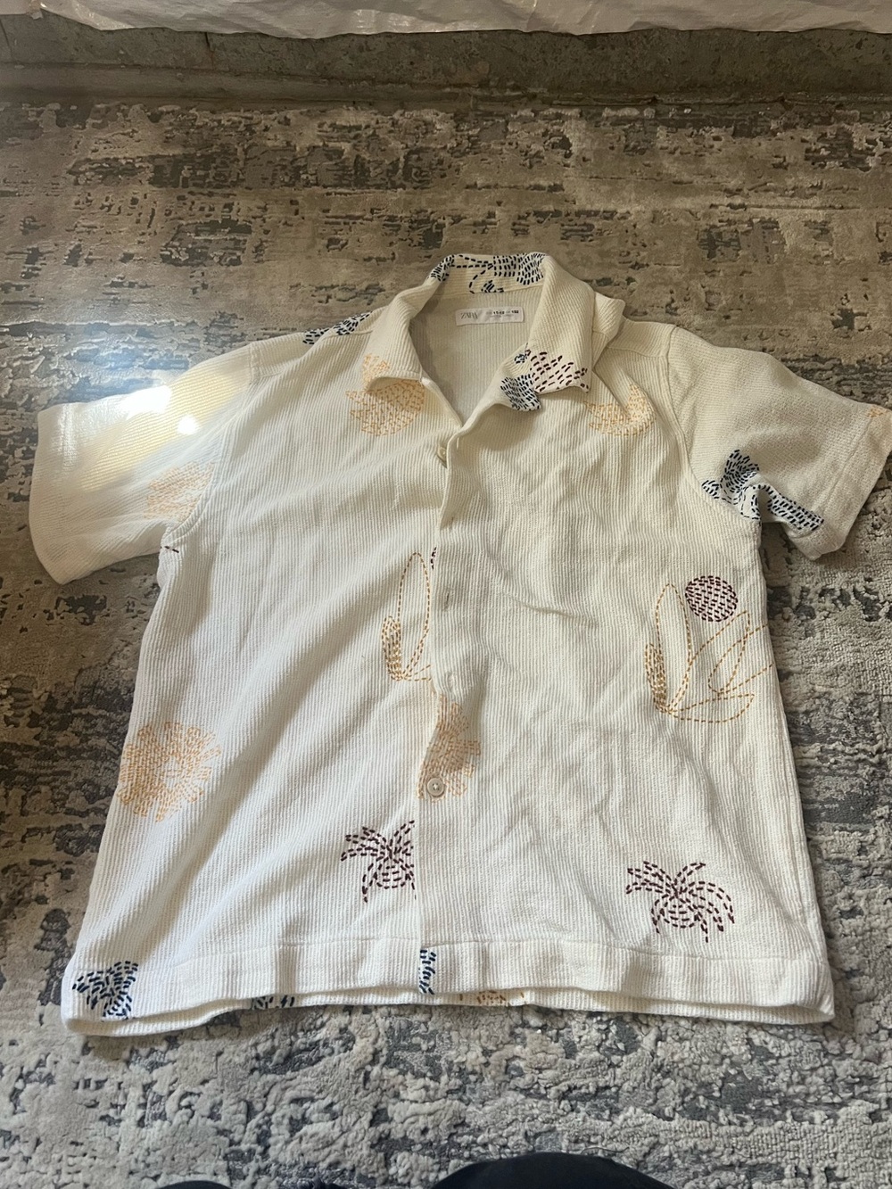Zara Off White Embroidered Button Down Shirt Size 11-12